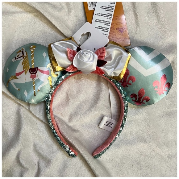 Loungefly Minnie Mouse Main Attraction King Arthurs Carousel Backpack and Ears - Picture 7 of 11